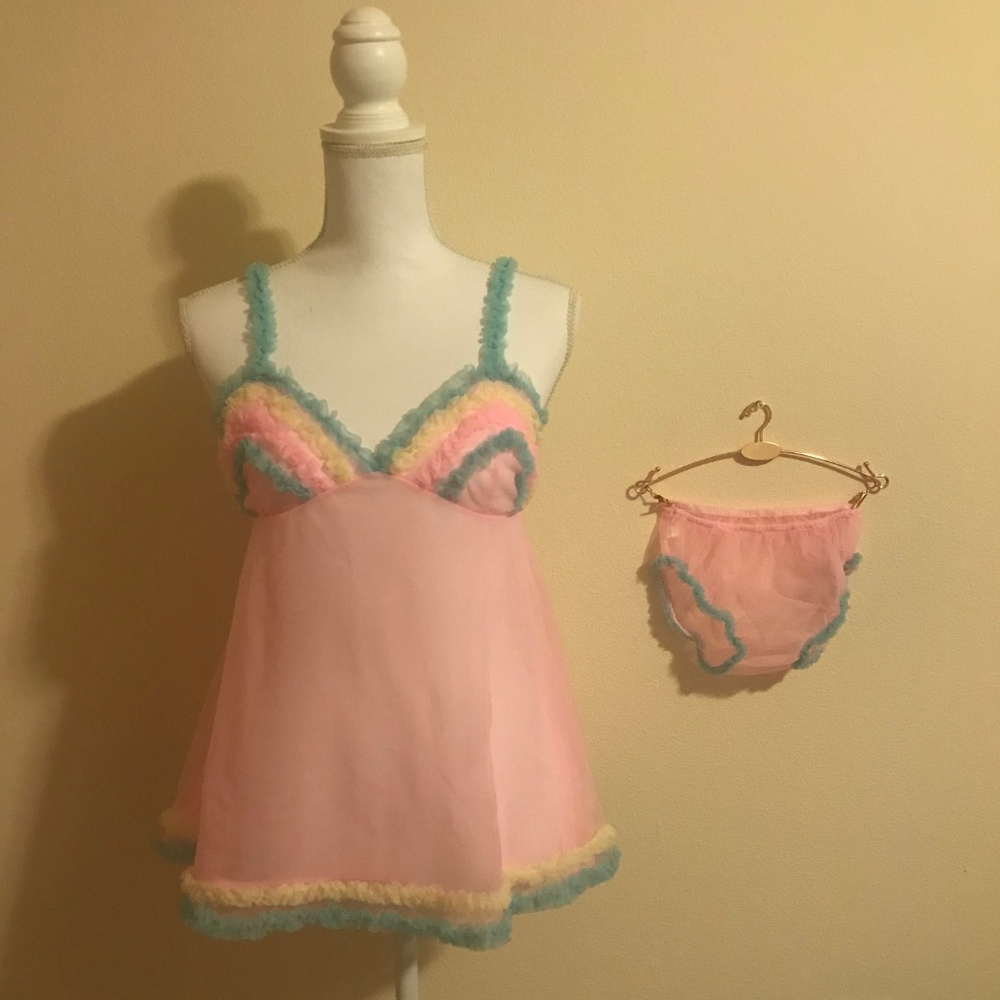 Vintage Texsheen Pink Ruffled Babydoll + Panty Set